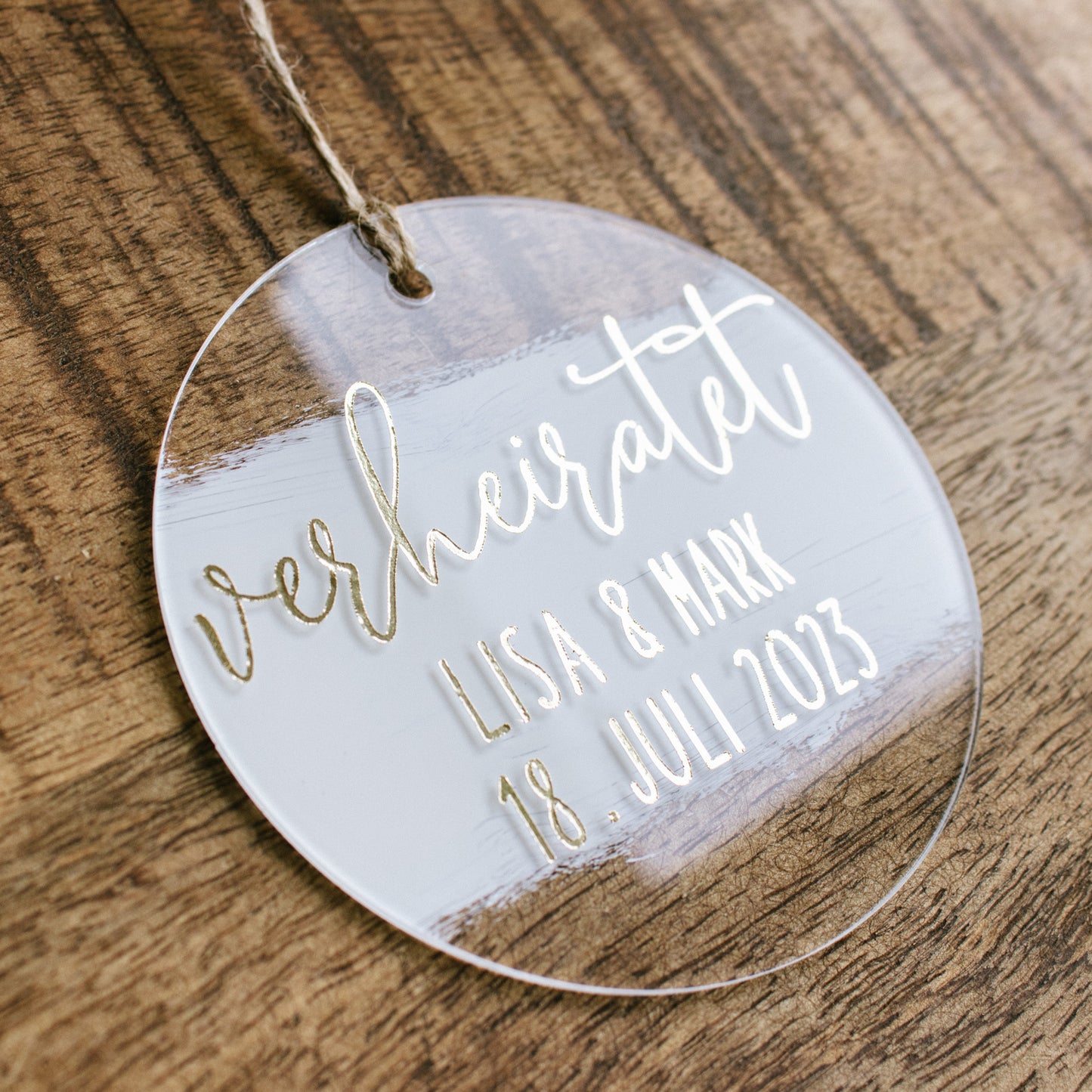 Personalisierter Weihnachtsbaumanhänger - Acryl mit weißem Hintergrund - verliebt, verlobt, verheiratet - Weihnachtsgeschenk, Weihnachtsdeko